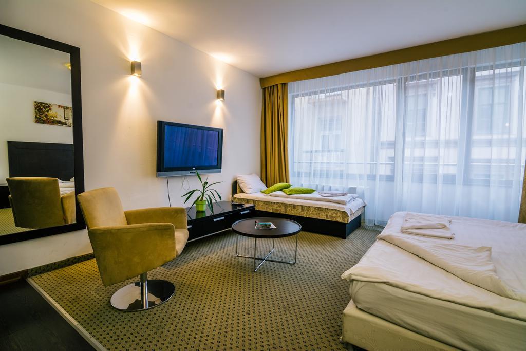 City Gardens Hotel & Wellness Budapest Esterno foto