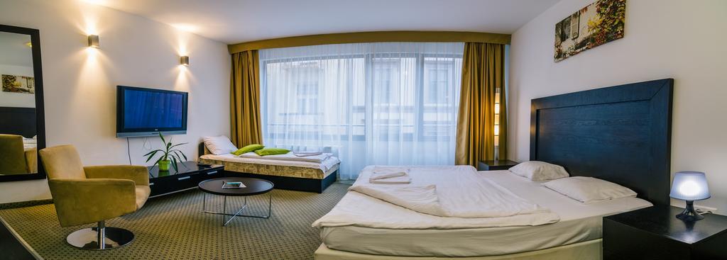 City Gardens Hotel & Wellness Budapest Esterno foto