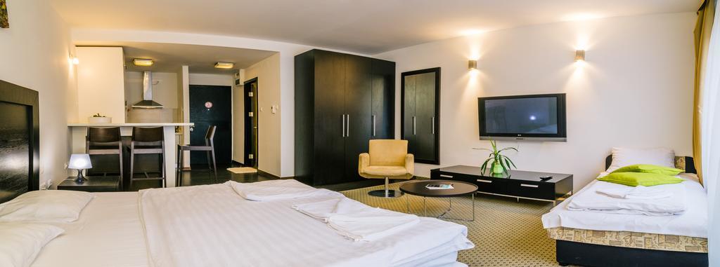 City Gardens Hotel & Wellness Budapest Esterno foto
