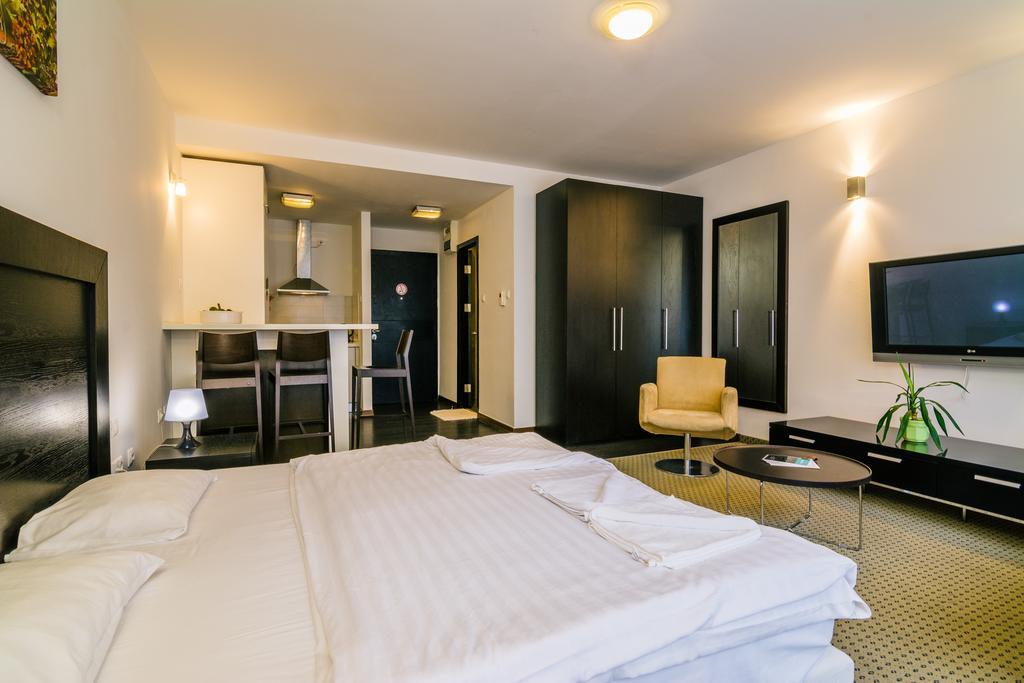 City Gardens Hotel & Wellness Budapest Esterno foto